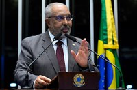 Paim celebra avanço da PEC que reduz jornada de trabalho