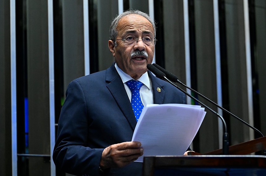 Senador Chico Rodrigues (PSB-RR) em discurso à tribuna.