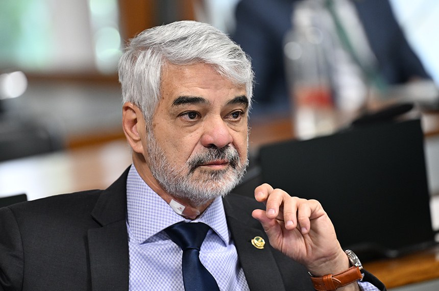 À bancada, em pronunciamento, relator do PL 2.345/2023, senador Humberto Costa (PT-PE).