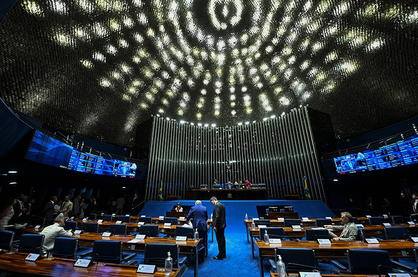 Mesa: 
2º vice-presidente do Senado Federal, senador Humberto Costa (PT-PE);
secretário-geral da Mesa do Senado Federal, Danilo Augusto Barboza de Aguiar;
senadora Damares Alves (Republicanos-DF).
