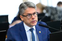 Penas mais duras a crimes praticados com violência vão a Plenário