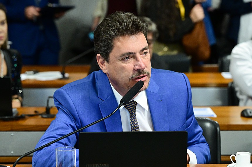 Em pronunciamento, à bancada, senador Wilder Morais (PL-GO).