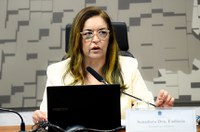 Subcomissão debate na terça financiamento para vacina contra o câncer