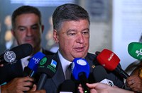 CPMI: Carlos Viana afirma que depoente não consegue explicar enriquecimento