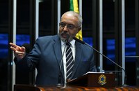 Paim destaca reaproximação do Brasil com os EUA após conversa entre Lula e Trump