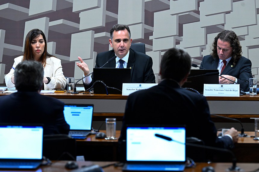 Bancada: 
senador Carlos Portinho (PL-RJ); 
vice-presidente da CTCIVIL, senador Efraim Filho (União-PB).