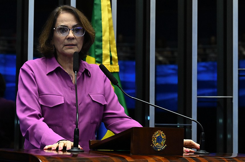 Em discurso, à tribuna, senadora Damares Alves (Republicanos-DF).