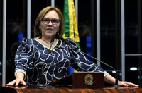 Zenaide defende alfabetização como política de Estado