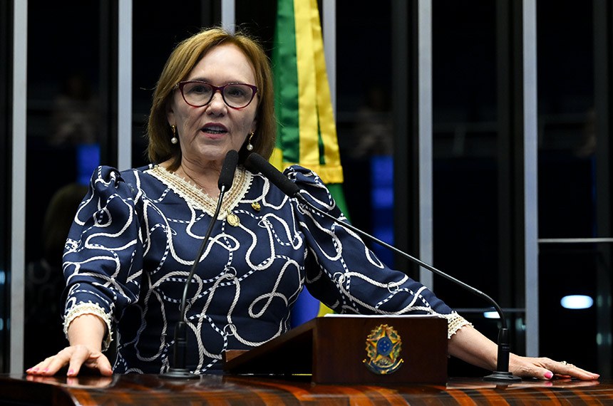 Em discurso, à tribuna, senadora Zenaide Maia (PSD-RN).