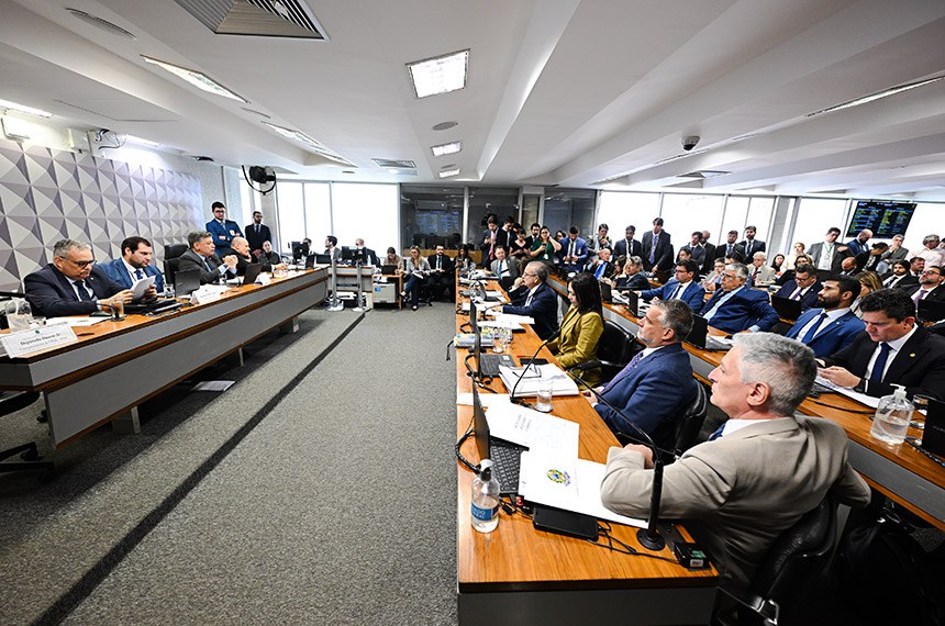 Bancada:
deputado Sóstenes Cavalcante (PL-RJ); 
deputada Adriana Ventura (Novo-SP); 
senador Rogerio Marinho (PL-RN); 
senadora Eliziane Gama (PSD-MA); 
deputado Paulo Pimenta (PT-RS); 
deputado Rogério Correia (PT-MG); 
deputado Coronel Chrisóstomo (PL-RO); 
deputada Bia Kicis (PL-DF); 
deputado José Medeiros (PL-MT); 
deputado Luiz Lima (Novo-RJ); 
senador Eduardo Girão (Novo-CE); 
deputado Delegado Fabio Costa (PP-AL); 
senador Sergio Moro (União-PR); 
deputado Orlando Silva (PCdoB-SP); 
senador Randolfe Rodrigues (PT-AP); 
deputado Alencar Santana (PT-SP); 
senadora Soraya Thronicke (Podemos-MS).