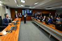 CI vai debater limite para preço pago por distribuidoras pela energia de Itaipu