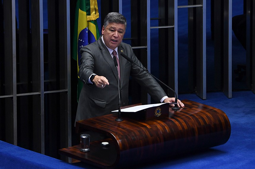 Na pauta, o PLP 168/2025, que dispõe sobre procedimentos excepcionais para despesas e renúncias fiscais associadas à mitigação dos impactos sociais e econômicos causados pela imposição de tarifas adicionais sobre exportações brasileiras aos Estados Unidos da América. 