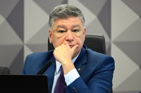 Viana ameaça prisão para convocados que postergam depoimento à CPMI do INSS