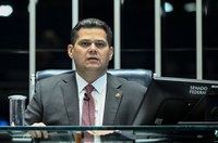 Davi comenta operação policial no RJ e destaca aprovação de projeto
