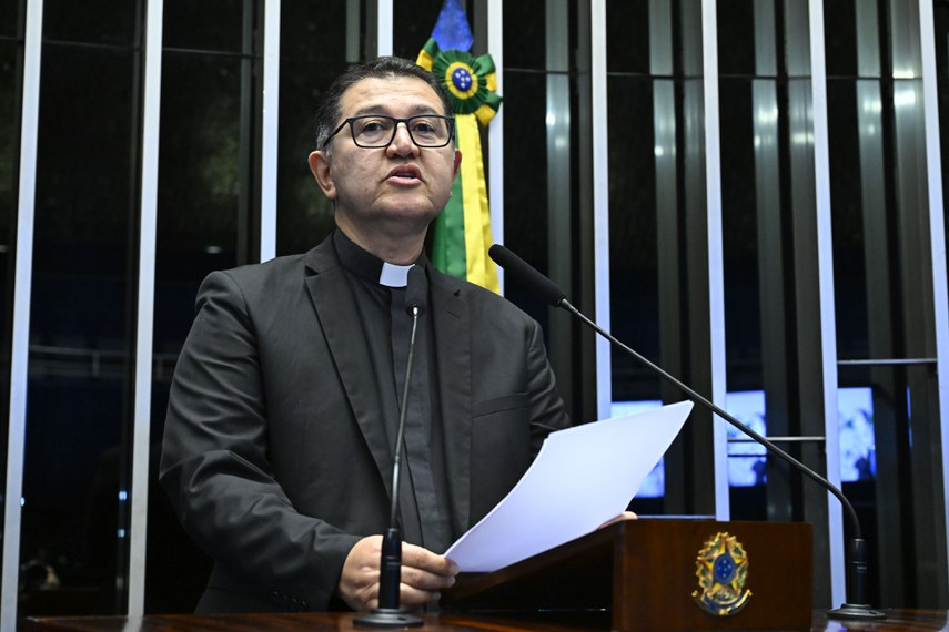 O padre Jânison de Sá Santos representou a CNBB na sessão - Foto: Waldemir Barreto/Agência Senado