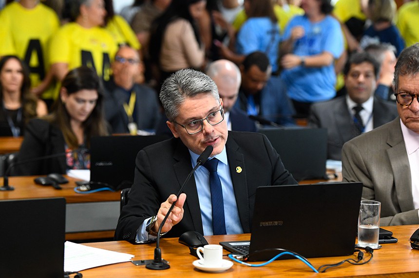 Bancada:
 relator do PL 2.687/2022, senador Alessandro Vieira (MDB-SE) - em pronunciamento;
senador Laércio Oliveira (PP-SE).