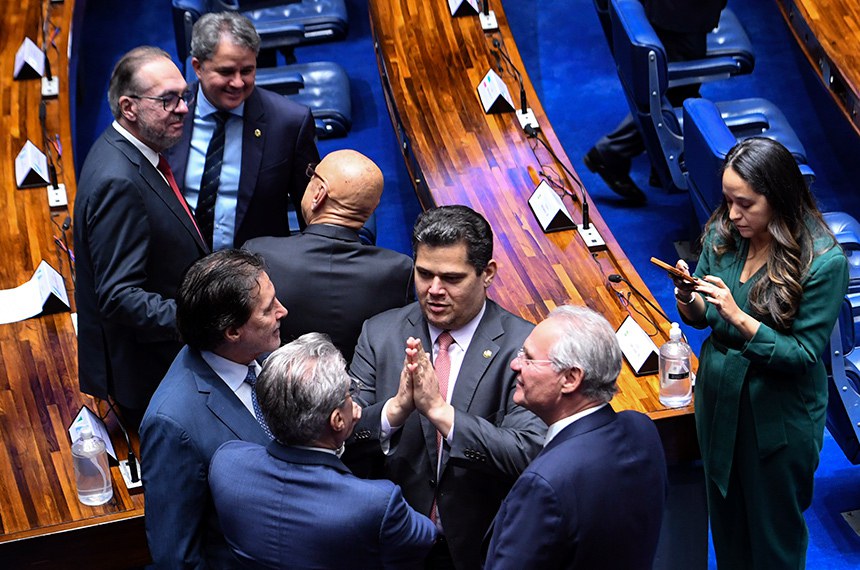 Bancada:
deputado Eunício Oliveira (MDB-CE);
presidente do Senado Federal, senador Davi Alcolumbre (União-AP);
senador Renan Calheiros (MDB-AL); 
senador Esperidião Amin (PP-SC).