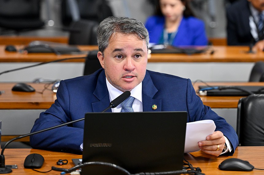 Bancada:
relator do PL 2.592/2023, senador Efraim Filho (União-PB), em pronunciamento.