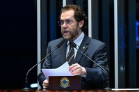 Plínio critica possível restrição ao cultivo de tilápia no país