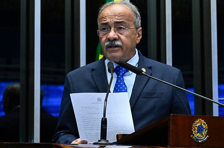 Senador Chico Rodrigues (PSB-RR) em discurso à tribuna.