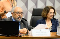 Avança divulgação obrigatória do disque-denúncia de violência contra a mulher