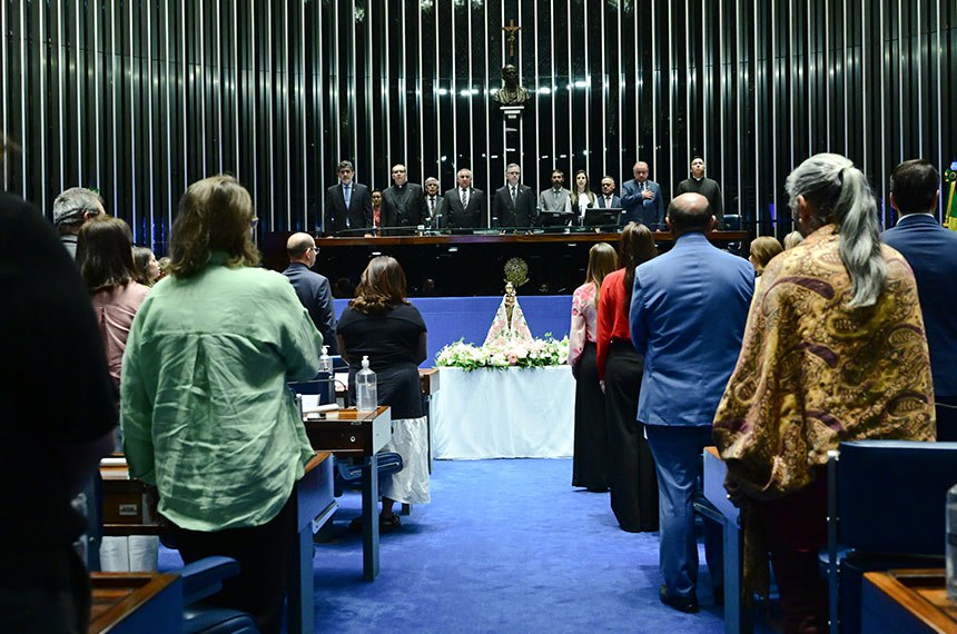 Imagem peregrina chegou a Brasília na terça para programação na Catedral e em outras paróquias da capital - Foto: Geraldo Magela/Agência Senado