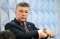 CPMI não pode se transformar em 'circo eleitoral', diz Carlos Viana