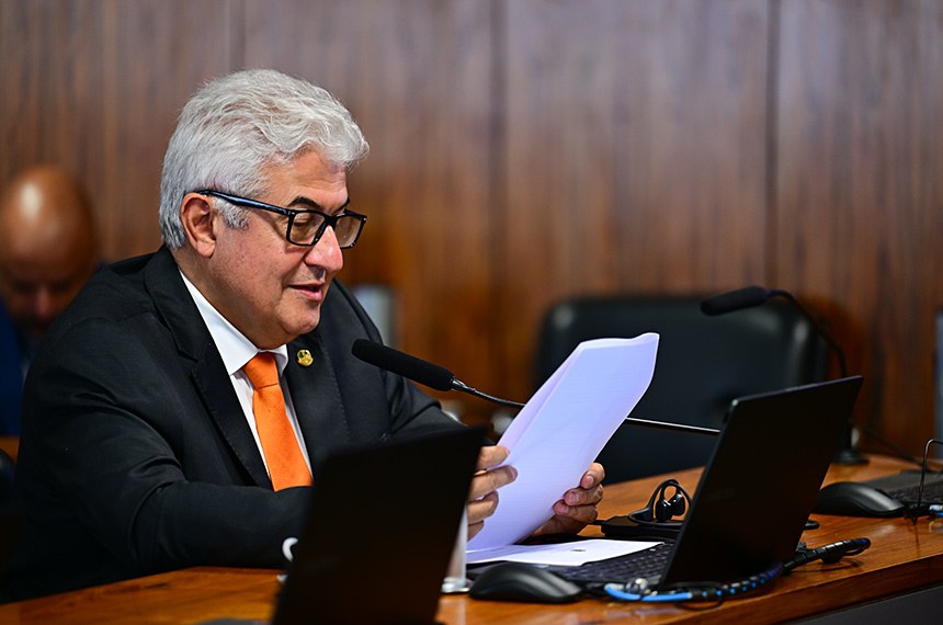 Em pronunciamento, à bancada, relator do PL 1.981/2021, senador Astronauta Marcos Pontes (PL-SP).
