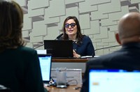 Plenário confirma indicada para ouvidoria da ANA