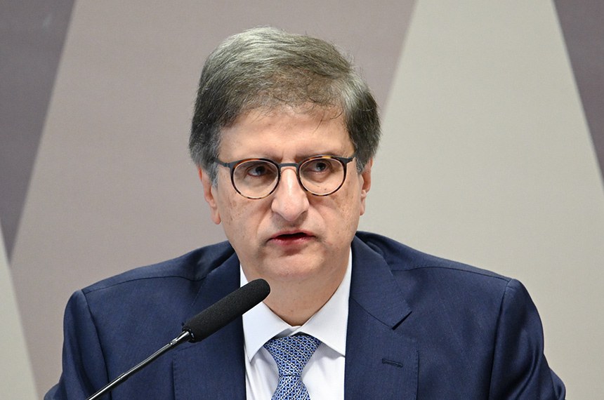 Mesa: 
indicado para ser reconduzido ao cargo de Procurador-Geral da República, Paulo Gustavo Gonet Branco (MSF 60/2025), em pronunciamento.