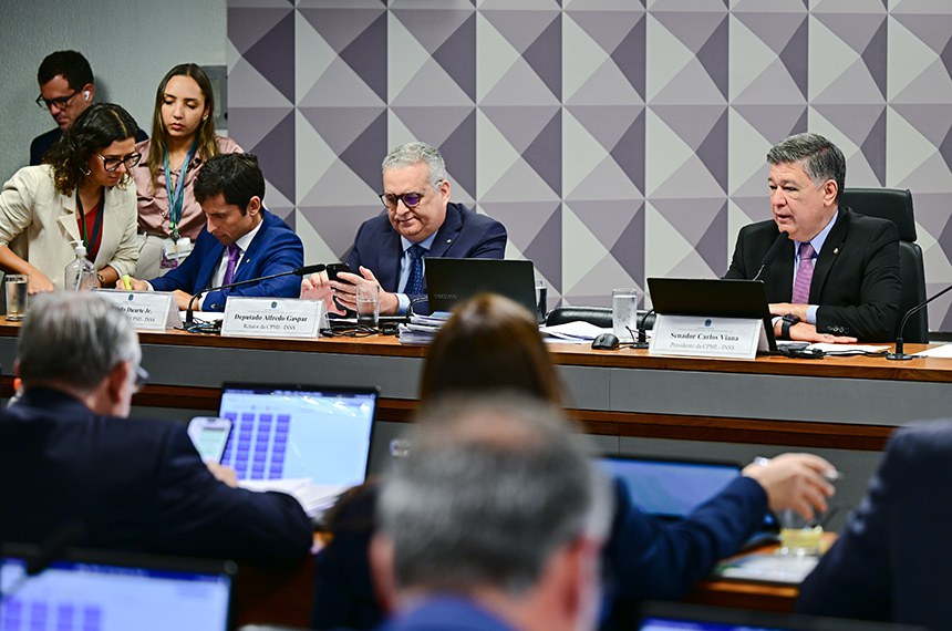 Mesa: 
vice-presidente da CPMI - INSS, deputado Duarte Jr. (PSB-MA); 
relator da CPMI - INSS, deputado Alfredo Gaspar (União-AL); 
presidente da CPMI - INSS, senador Carlos Viana (Podemos-MG).