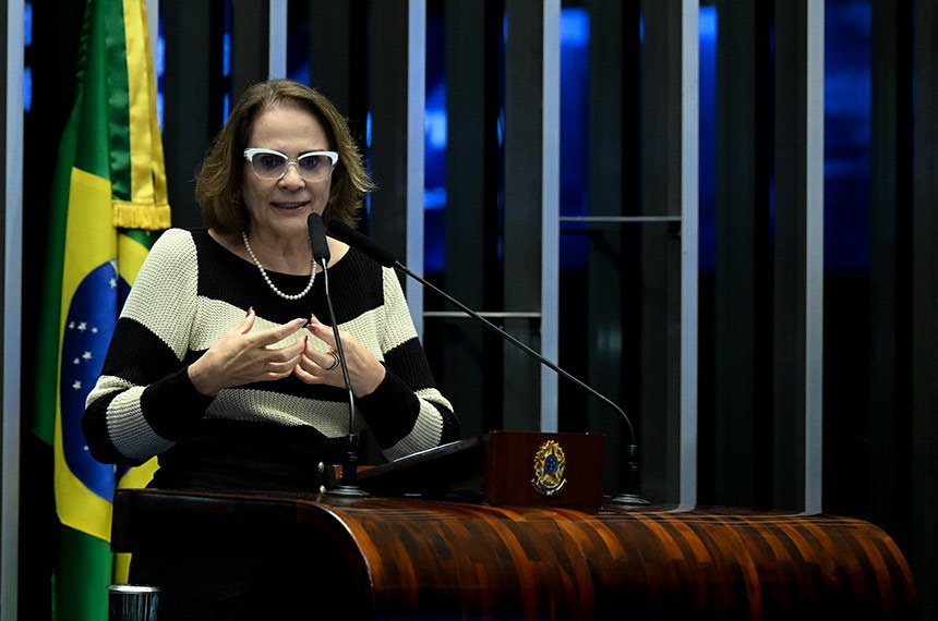 Em discurso, à tribuna, senadora Damares Alves (Republicanos-DF).