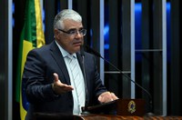 Girão cita 'cortina de fumaça' em prisão de Bolsonaro e pede CPI do Master