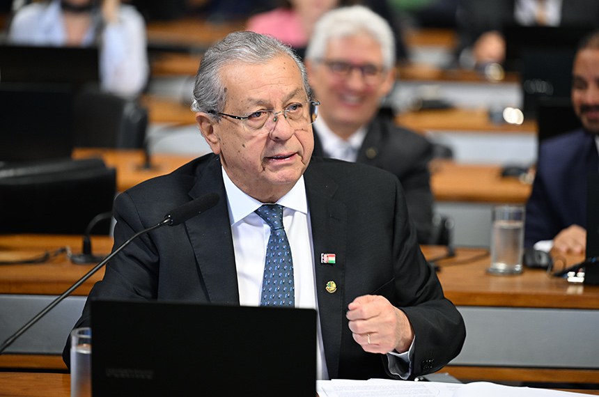 Em pronunciamento, à bancada, relator do PL 2.951/2024, senador Jayme Campos (União-MT).