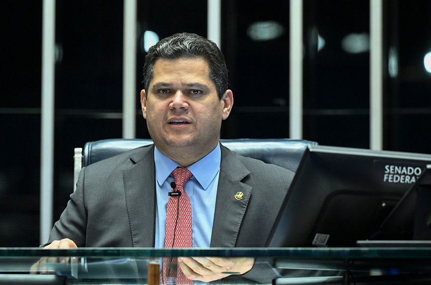 Mesa: 
presidente do Senado Federal, senador Davi Alcolumbre (União-AP).