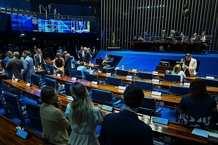 Participam:
senador Sérgio Petecão (PSD-AC);
senador Zequinha Marinho (Podemos-PA);
presidente do Senado Federal, senador Davi Alcolumbre (União-AP); 
secretário-geral da Mesa do Senado Federal, Danilo Augusto Barboza de Aguiar. 