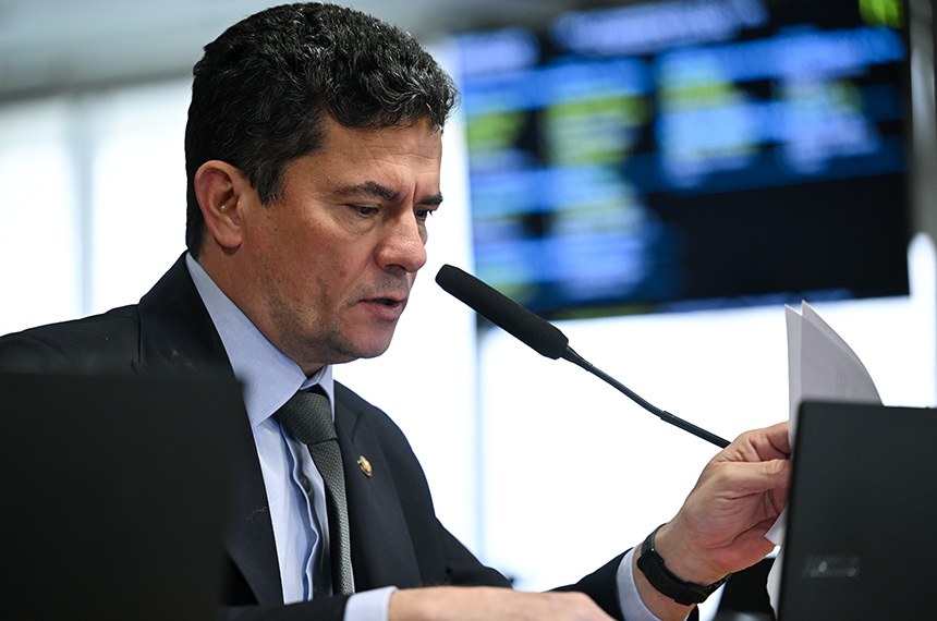 Em pronunciamento, à bancada, relator do PL 352/2024, senador Sergio Moro (União-PR).