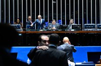 Senado aprova realocação de trabalhadores de elétricas privatizadas