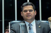 Davi Alcolumbre confirma votação da LDO nesta quinta
