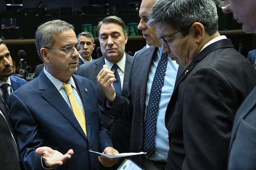 Bancada:
líder do governo no Congresso Nacional, senador Randolfe Rodrigues (PT-AP);
líder da oposição no Senado Federal, senador Rogerio Marinho (PL-RN); 
deputado Carlos Zarattini (PT-SP).