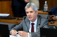 Vai à CCJ projeto que susta isenção de tarifa de importação de sardinha