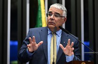 Girão aciona Comissão de Transparência sobre passageiros em jatos do Master