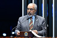 Paim comemora aprovação do fim da escala 6x1 na CCJ