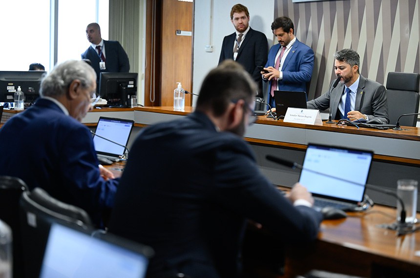 Bancada:
senador Jorge Seif (PL-SC); 
senador Jayme Campos (União-MT), em pronunciamento.