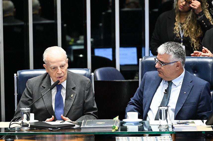 Mesa: 
advogado, escritor e membro da família imperial brasileira, Dom Bertrand de Orléans e Bragança;
presidente e requerente desta sessão, senador Eduardo Girão (Novo-CE).