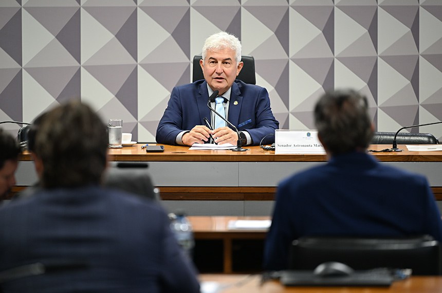 Mesa:
presidente eventual da FPFARMA, senador Astronauta Marcos Pontes (PL-SP) - em pronunciamento.