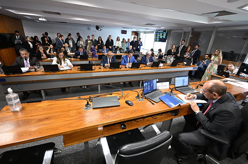 Bancada:
senador Dr. Hiran (PP-RR), em pronunciamento; 
senadora Dra. Eudócia (PL-AL); 
senador Paulo Paim (PT-RS); 
senador Wilder Morais (PL-GO); 
senador Astronauta Marcos Pontes (PL-SP).