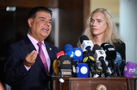 Presidente da Comissão de Relações Exteriores (CRE), senador Nelsinho Trad (PSD-MS), concede entrevista.