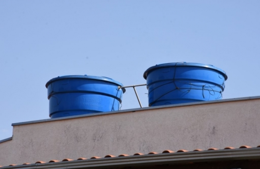 Projeto cria auxílio para famílias sem acesso a armazenamento de água — Senado Notícias Projeto cria auxílio para famílias sem acesso a armazenamento de água — Senado Notícias