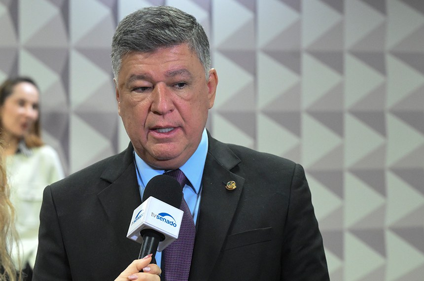 Ao término da oitiva, presidente da CPMI - INSS, senador Carlos Viana (Podemos-MG) concede entrevista à TV Senado.